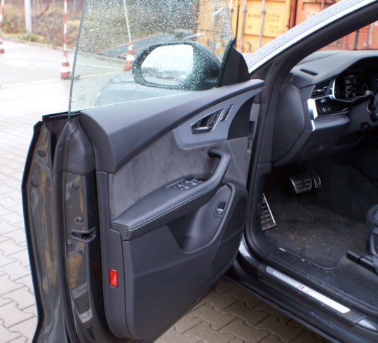 Audi Q8 - wewnątrz