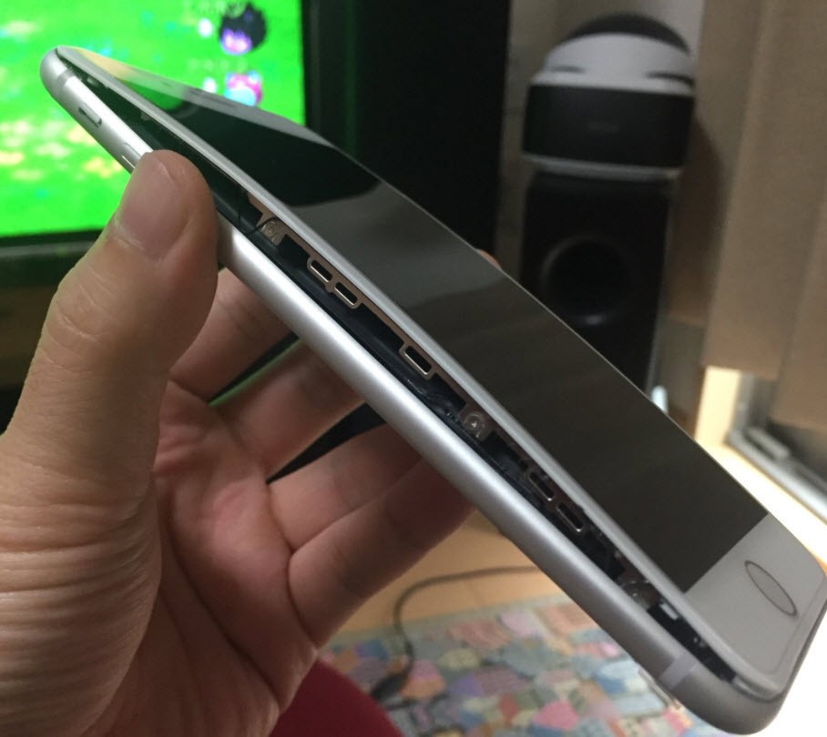 iPhone 8 plus uszkodzony