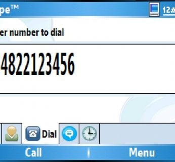 Z mobilnej wersji Skype'a możemy dzwonić do znajomych z listy kontaktów, ale także do SkypeOut.