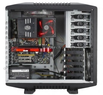 Hybrydowa konstrukcja Cooler Master V10, według producenta, potrafi rozproszyć ogromne ilości energii cieplnej