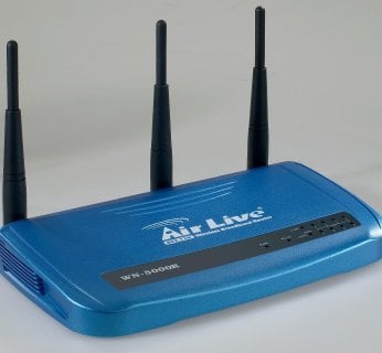 OvisLink AirLive WN-5000R to dobry ruter w dobrej cenie. Poniżej 200 zł nie kupimy nic lepszego.