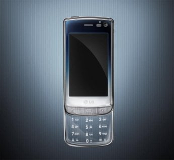 Telefon będzie dostępny w dwóch kolorach wykończenia obudowy - chrom i tytan