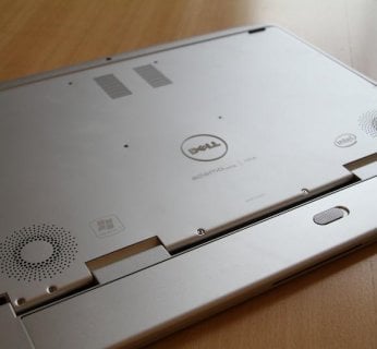 Cieniutki konkurent MacBooka Air. Który według was jest ładniejszy?