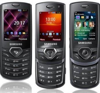 Telefony posiadają zwiększone bezpieczeństwo, w tym funkcję wysłania SMS-a, gdy zmieniana jest karta SIM