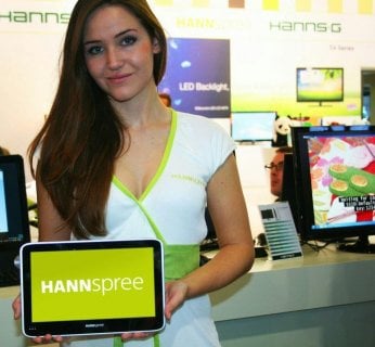 Hannspad waży 750 gramów