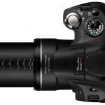 Hybrydowy megazoom SX40 HS odziedziczył po starszym SX30 budzący respekt obiektyw z 35-krotnym zoomem.