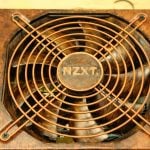 Steampunkowa obudowa z prawie wszystkim na zewnątrz.Steampunkowa o