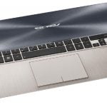 W celu obniżenia kosztów obudowa składa się z kilku części, z których wyłącznie spód został wykonany w całości z aluminium. Pozostałe elementy to połączenie aluminium i tworzyw sztucznych.