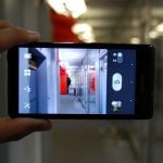 13-megapikselowy aparat uruchamia się migiem, także autofocus działa bardzo szybko.