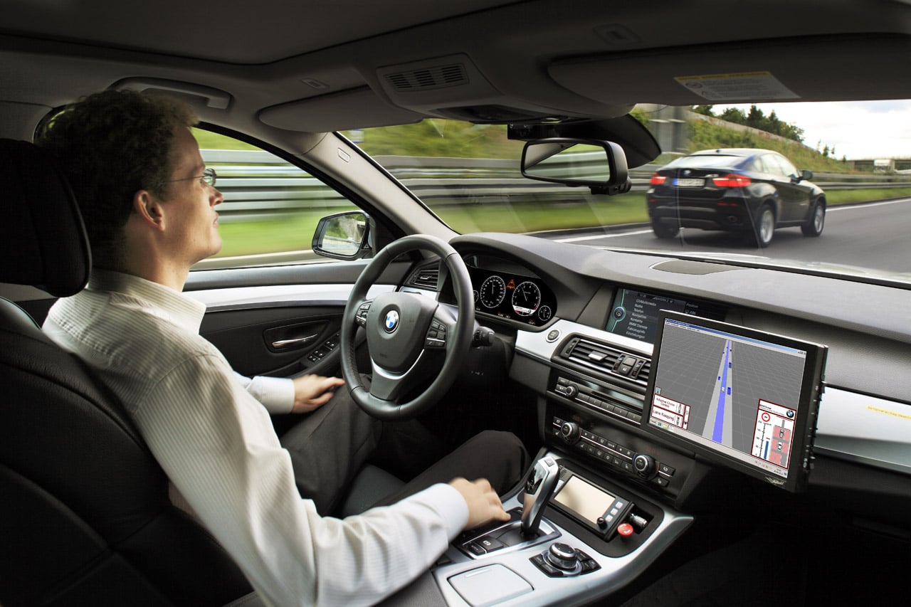 Inteligentne auto pomyliło znaki.