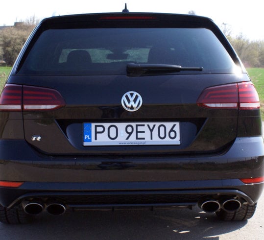 Volkswagen Golf R Variant