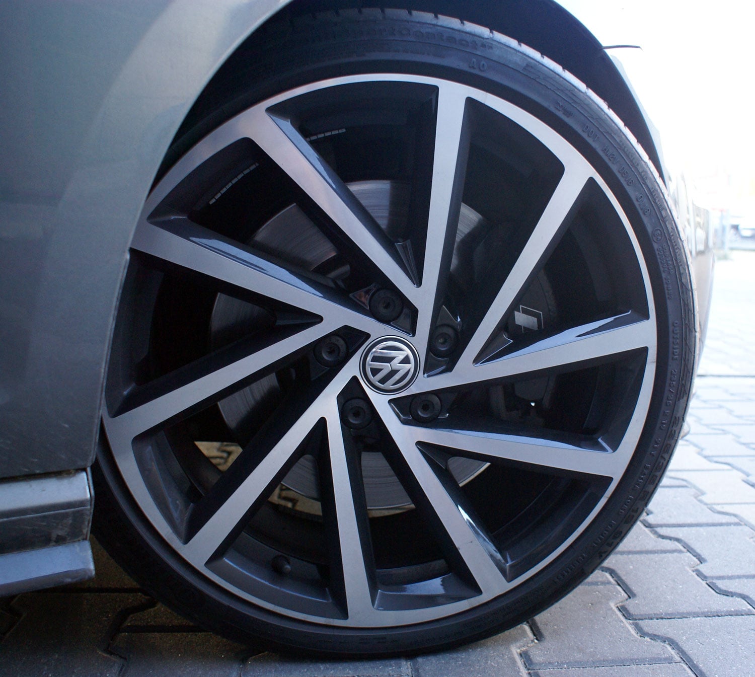 VW Golf R