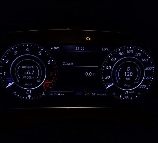 VW Golf R - kokpit