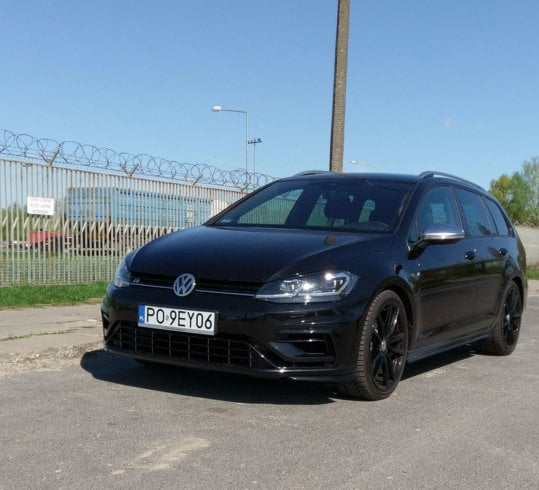 Volkswagen Golf R Variant