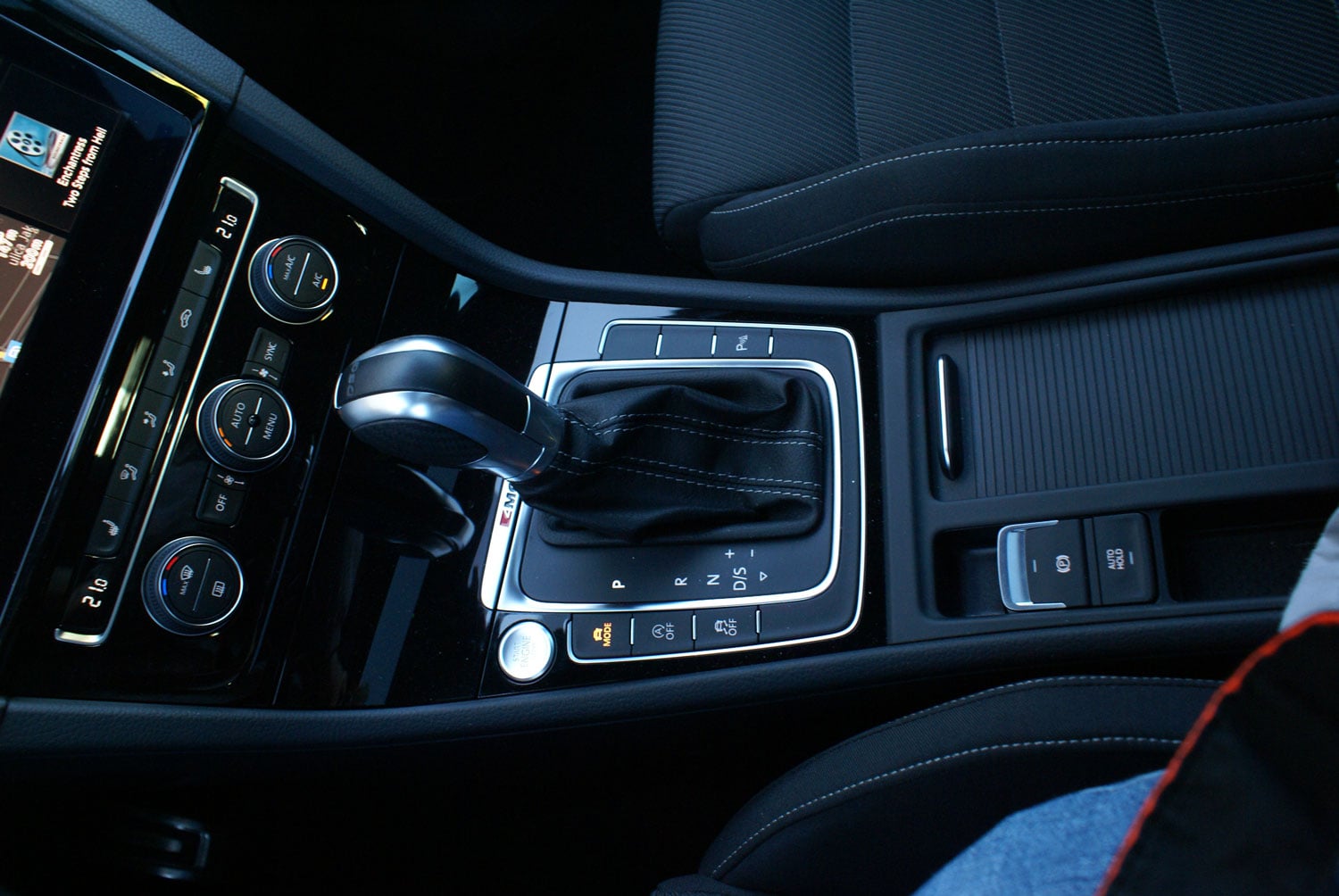 VW Golf R - kokpit