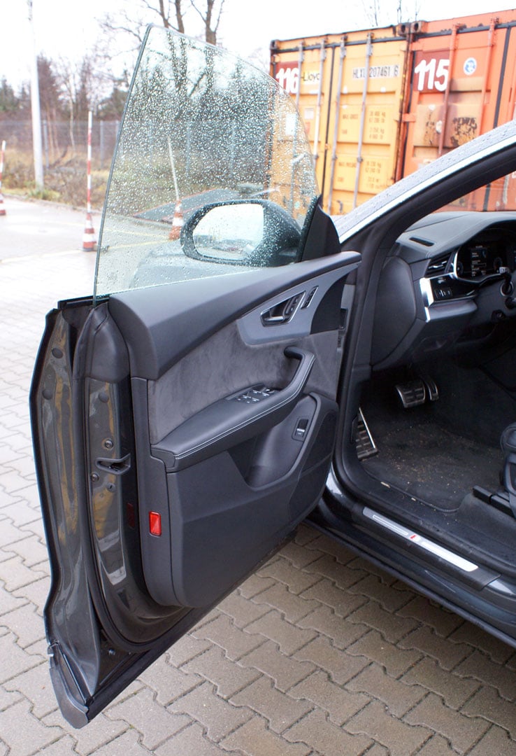 Audi Q8 - wewnątrz