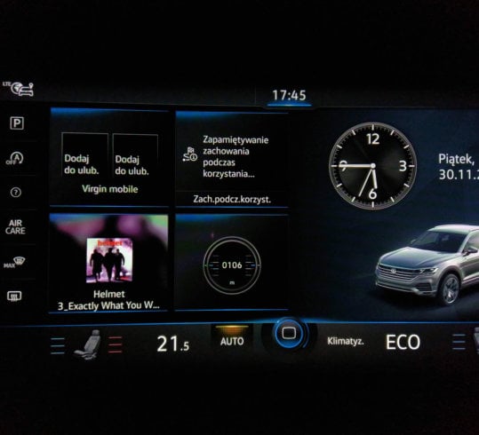 volkswagen Touareg - infotainment