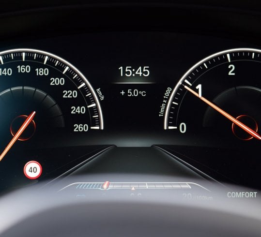 BMW 525d Touring - kokpit
