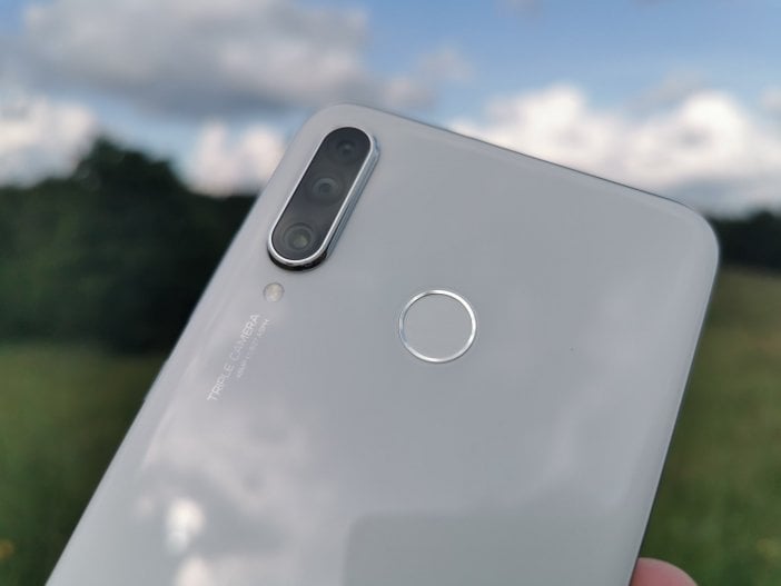 Huawei P30 Lite - aparat fotograficzny i czytnik 