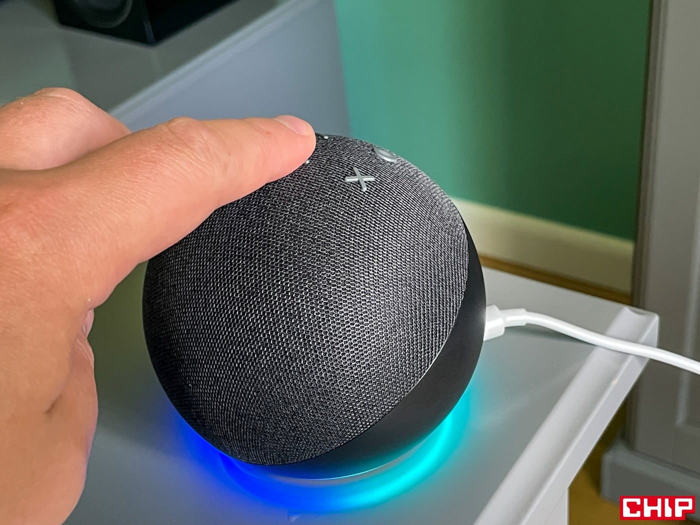Amazon Echo Dot 4