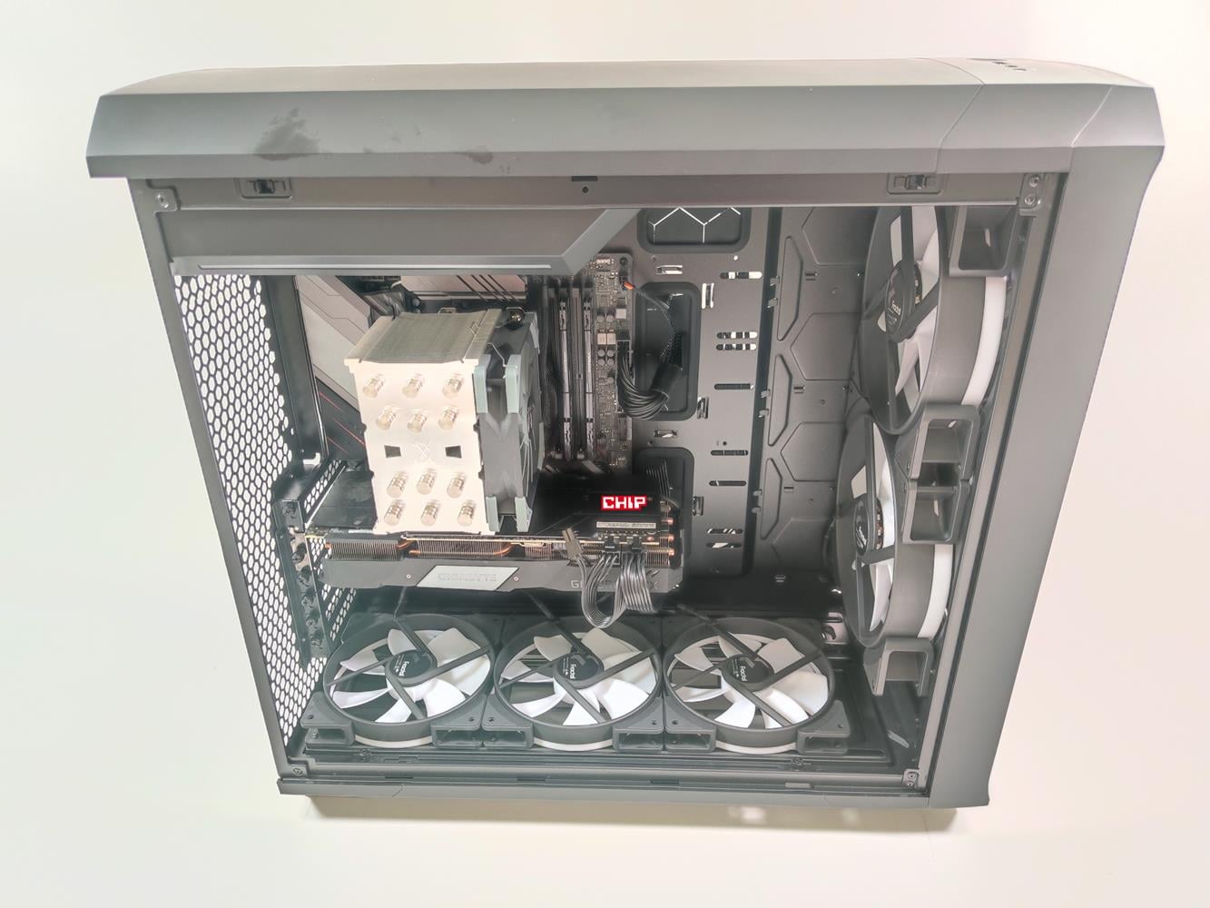 opinia Fractal Design Torrent Black RGB TG Light Tint, test Fractal Design Torrent Black RGB TG Light Tint, recenzja Fractal Design Torrent Black RGB TG Light Tint