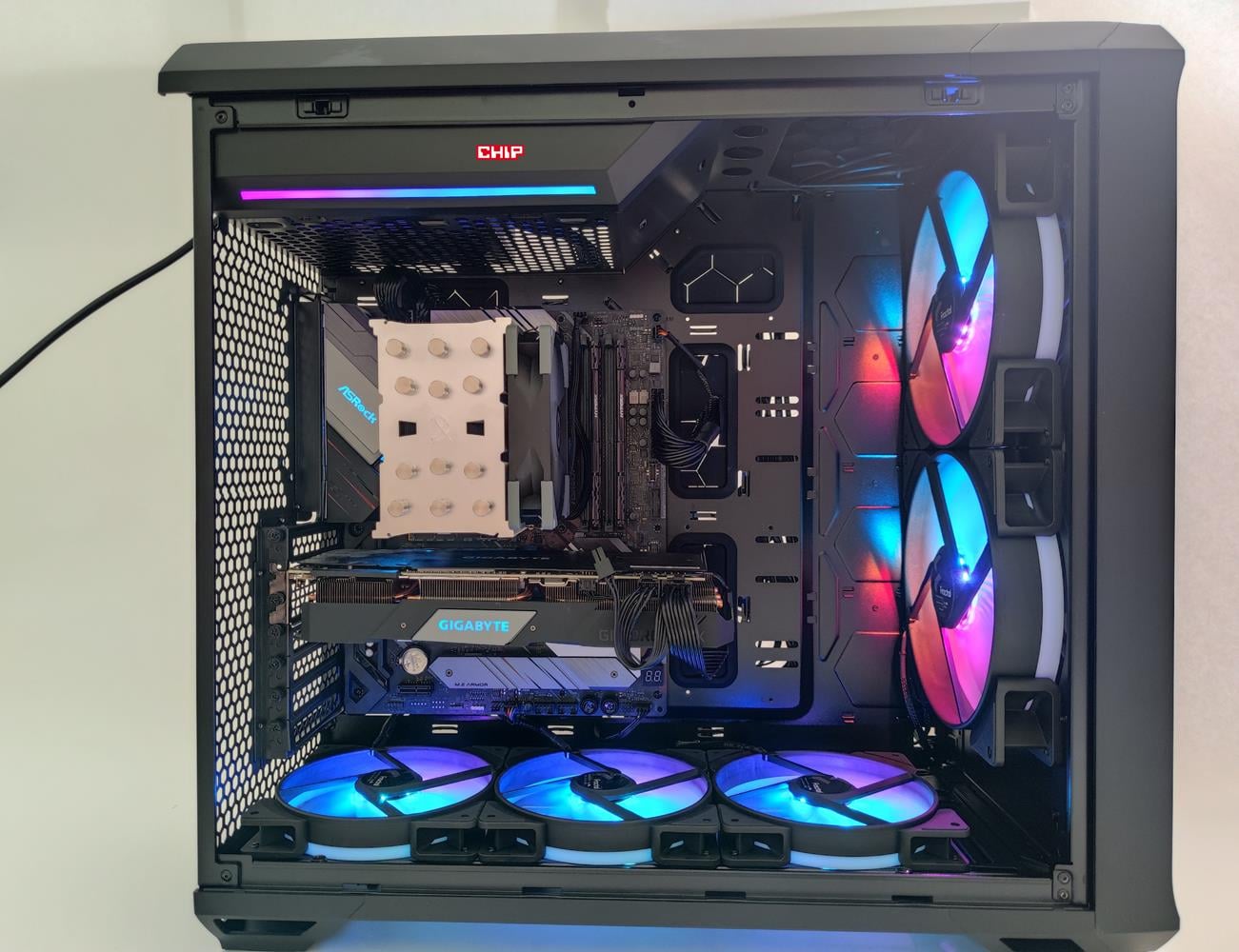 opinia Fractal Design Torrent Black RGB TG Light Tint, test Fractal Design Torrent Black RGB TG Light Tint, recenzja Fractal Design Torrent Black RGB TG Light Tint