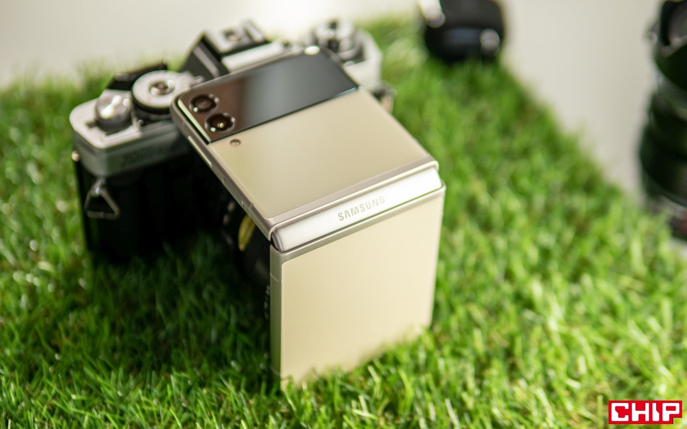 Galaxy Z Flip3