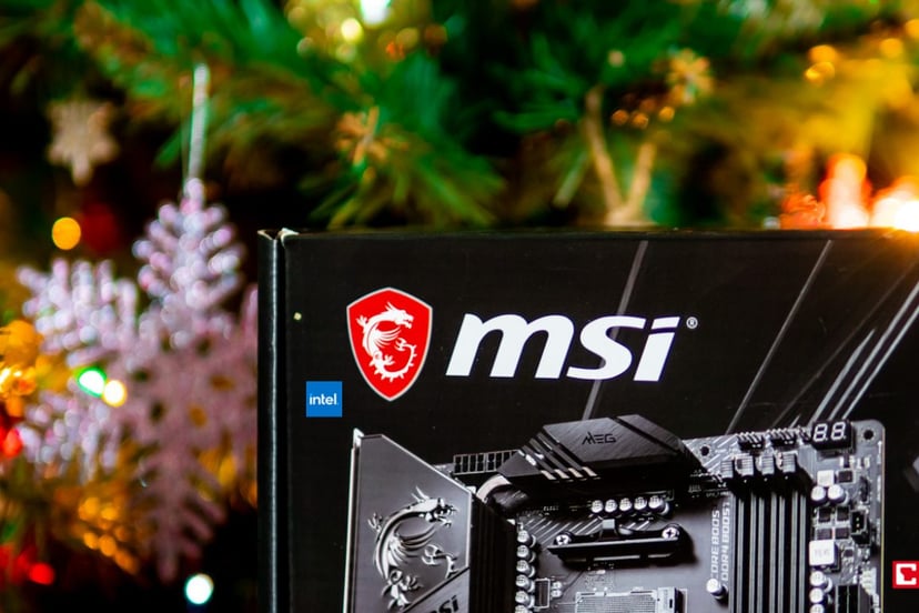 Poradnik Świąteczny 2021 – MSI