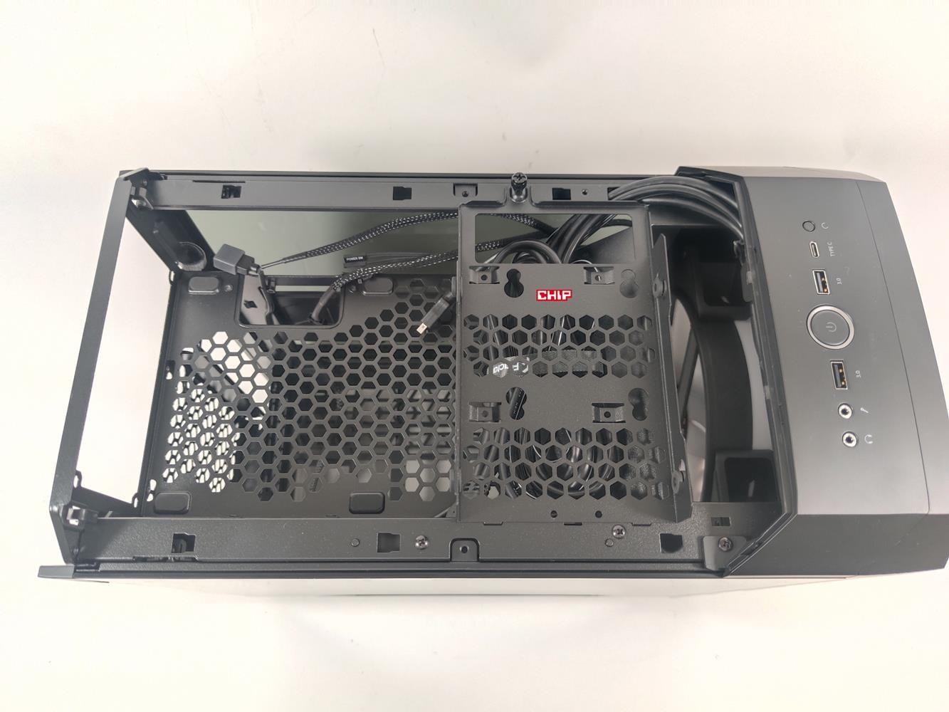 test Fractal Design Torrent Nano RGB Black TG Light Tint, recenzja Fractal Design Torrent Nano RGB Black TG Light Tint, opinia Fractal Design Torrent Nano RGB Black TG Light Tint