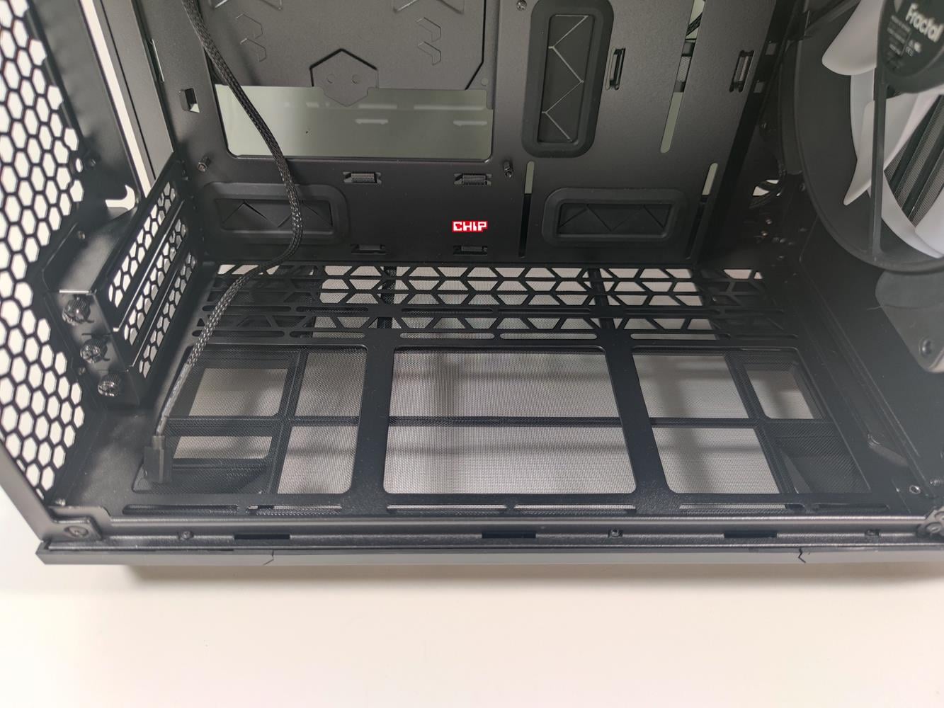 test Fractal Design Torrent Nano RGB Black TG Light Tint, recenzja Fractal Design Torrent Nano RGB Black TG Light Tint, opinia Fractal Design Torrent Nano RGB Black TG Light Tint