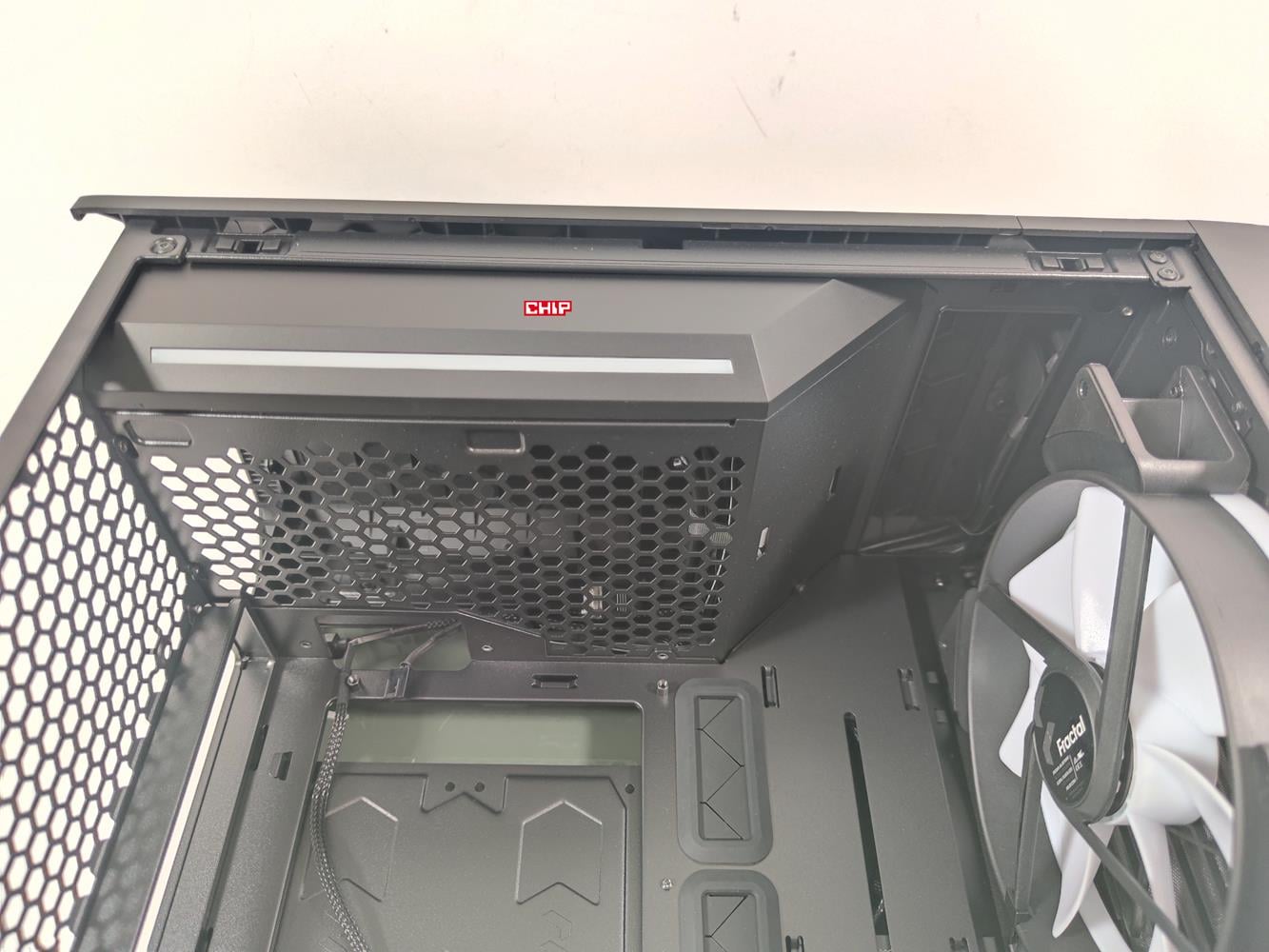 test Fractal Design Torrent Nano RGB Black TG Light Tint, recenzja Fractal Design Torrent Nano RGB Black TG Light Tint, opinia Fractal Design Torrent Nano RGB Black TG Light Tint