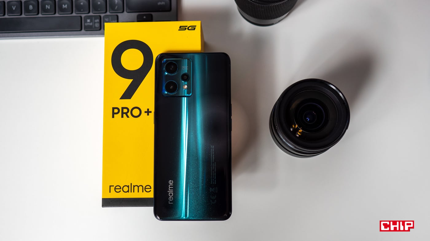realme 9 Pro+ z tyłu