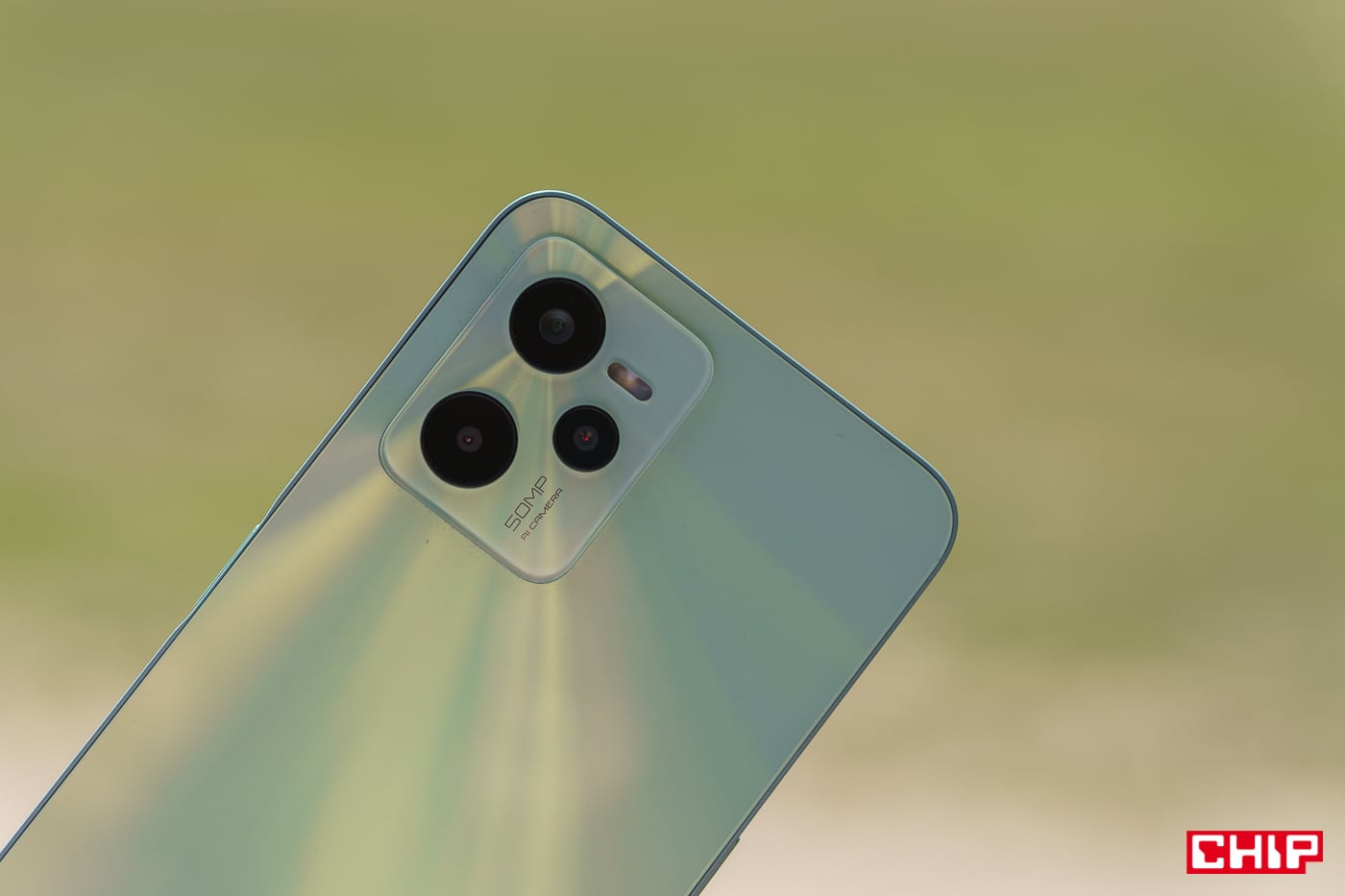 realme C35