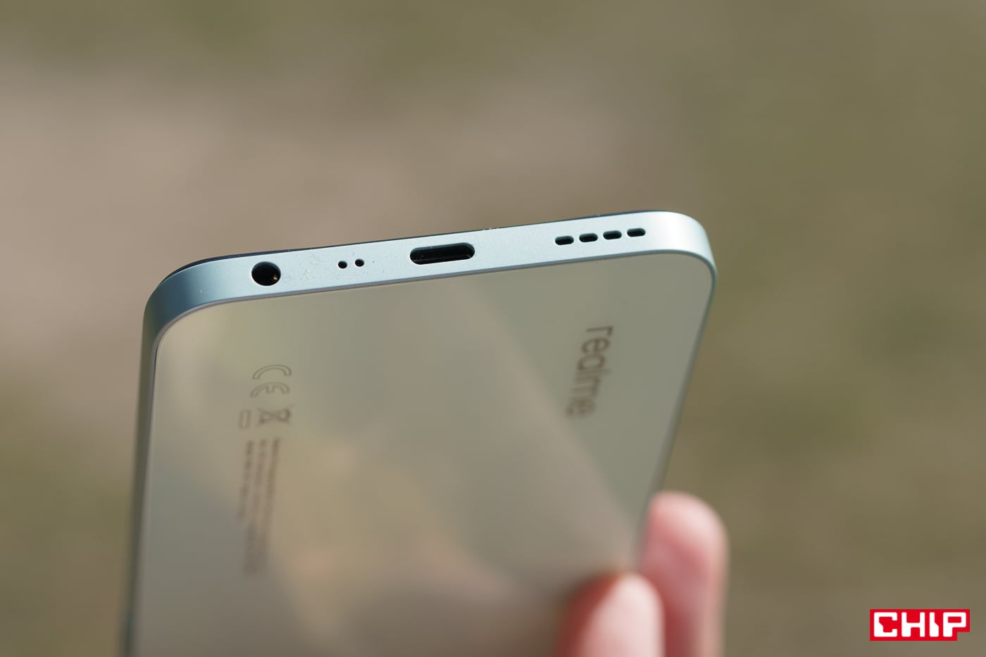 realme C35