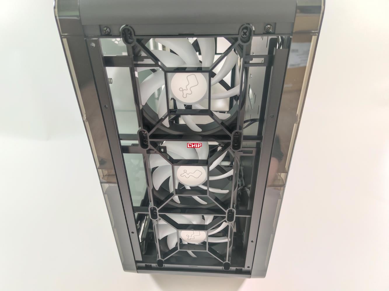 test InWin Airforce, recenzja InWin Airforce, opinia InWin Airforce
