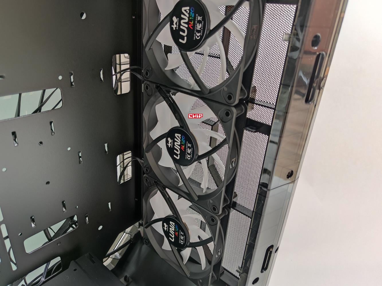 test InWin Airforce, recenzja InWin Airforce, opinia InWin Airforce