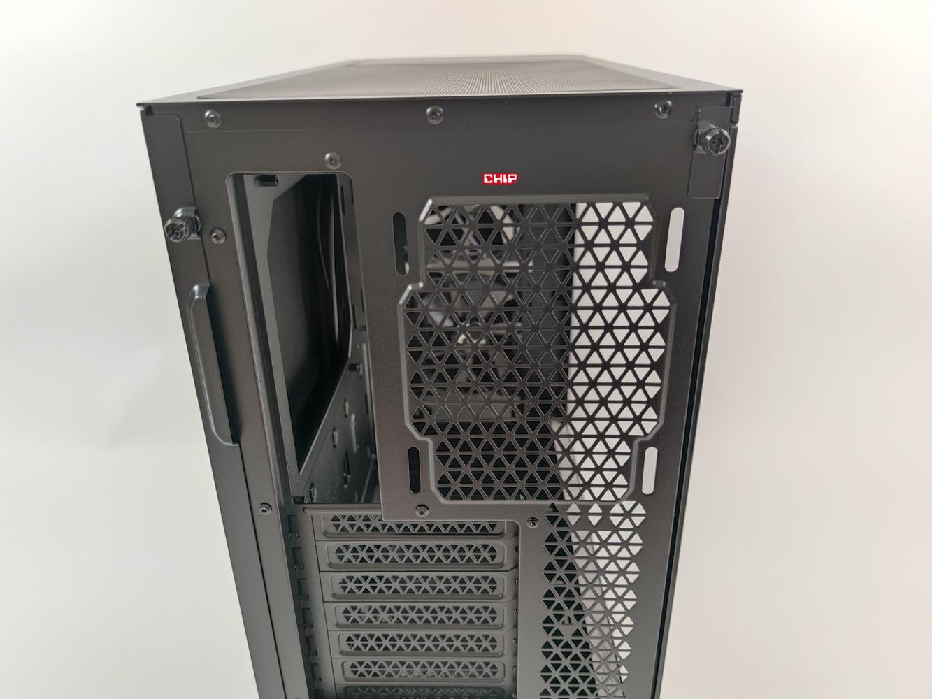 test Fractal Design Focus 2 Black TG Clear Tint, recenzja Fractal Design Focus 2 Black TG Clear Tint, opinia Fractal Design Focus 2 Black TG Clear Tint