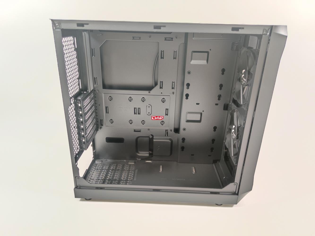 test Fractal Design Focus 2 Black TG Clear Tint, recenzja Fractal Design Focus 2 Black TG Clear Tint, opinia Fractal Design Focus 2 Black TG Clear Tint
