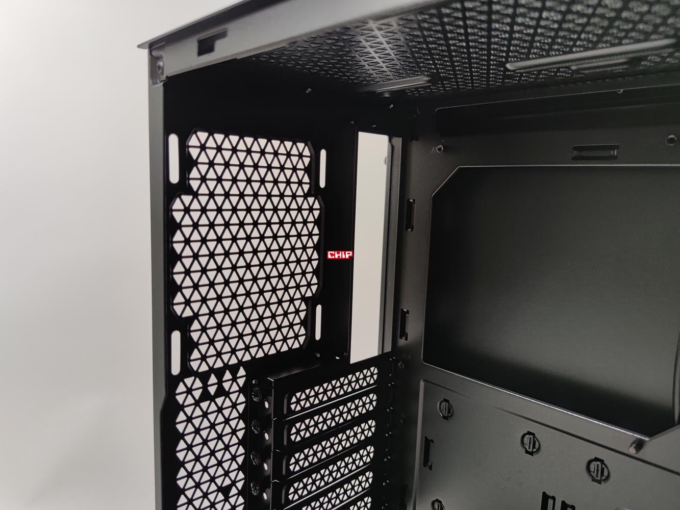 test Fractal Design Focus 2 Black TG Clear Tint, recenzja Fractal Design Focus 2 Black TG Clear Tint, opinia Fractal Design Focus 2 Black TG Clear Tint