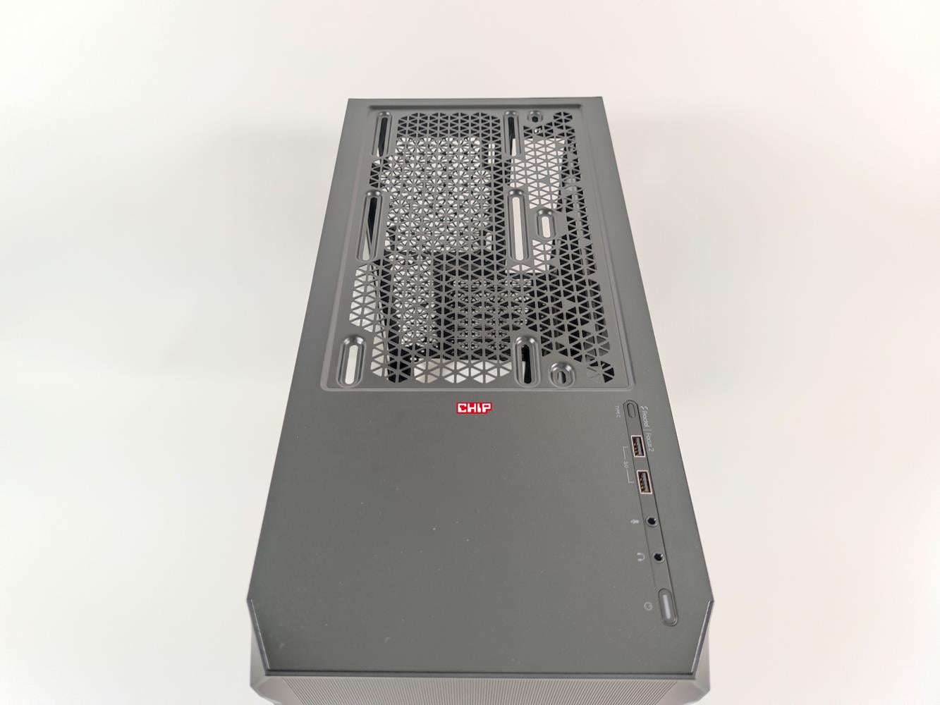 test Fractal Design Focus 2 Black TG Clear Tint, recenzja Fractal Design Focus 2 Black TG Clear Tint, opinia Fractal Design Focus 2 Black TG Clear Tint