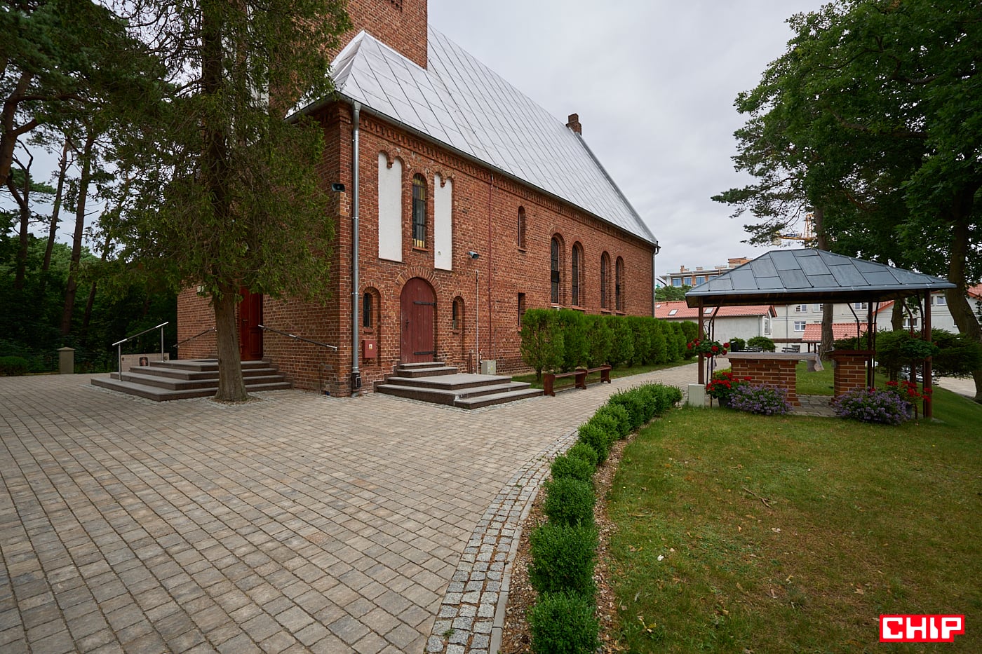 Sony E 11 mm F1.8 winietowanie nieskorygowane
