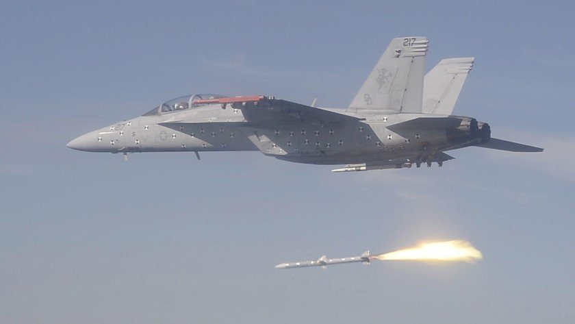 Miliard dolarów na pociski do walki powietrznej, AIM-120, AMRAAM