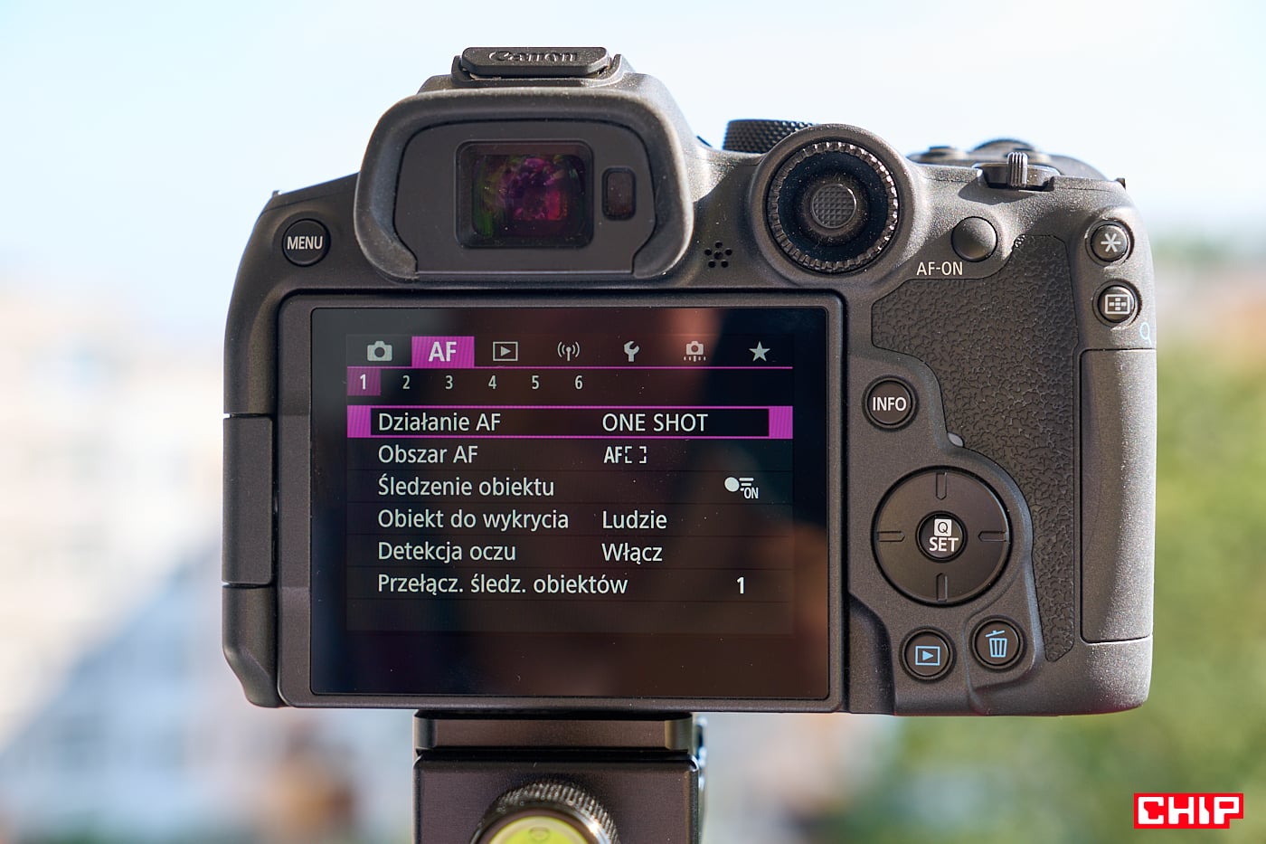 Canon EOS R7