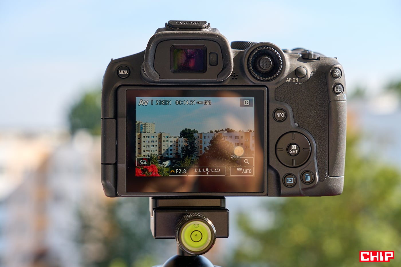 Canon EOS R7