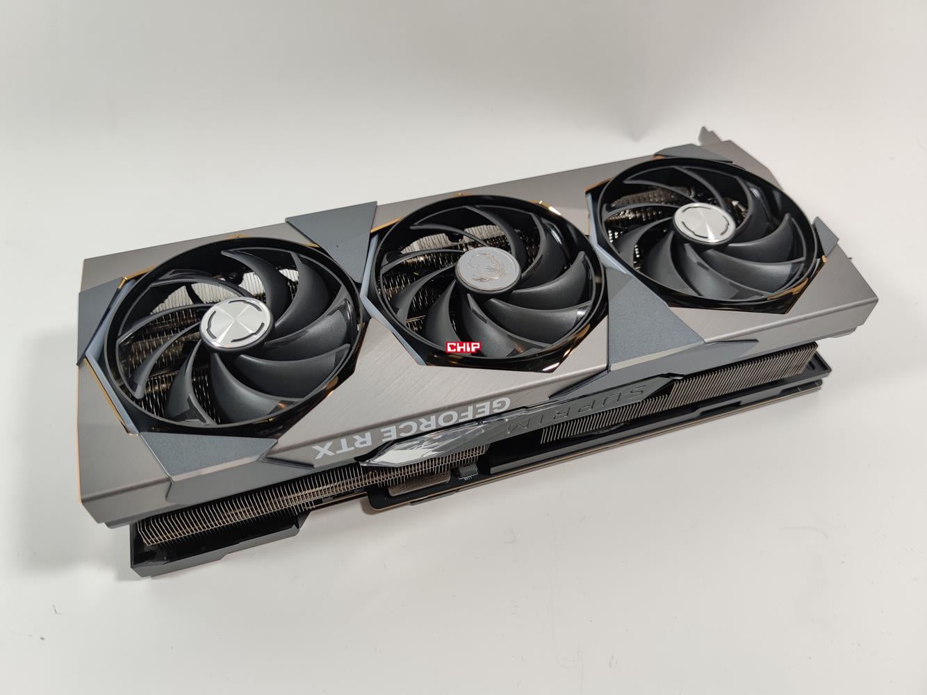 test MSI GeForce RTX 4080 Suprim X, recenzja MSI GeForce RTX 4080 Suprim X, opinia MSI GeForce RTX 4080 Suprim X