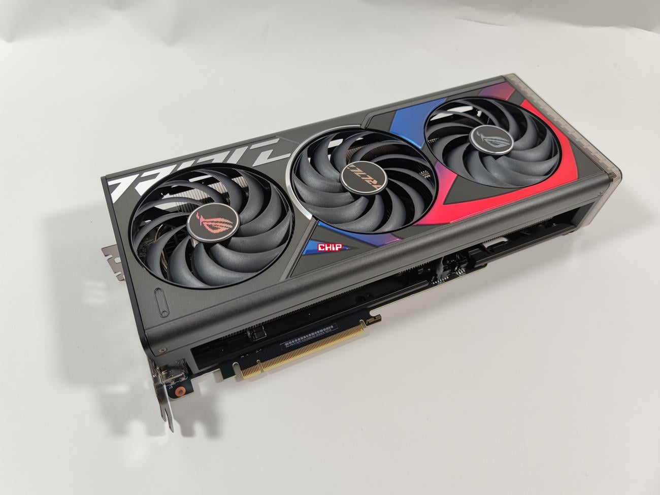 test Asus GeForce RTX 4070 Ti ROG Strix OC, recenzja Asus GeForce RTX 4070 Ti ROG Strix OC, opinia Asus GeForce RTX 4070 Ti ROG Strix OC
