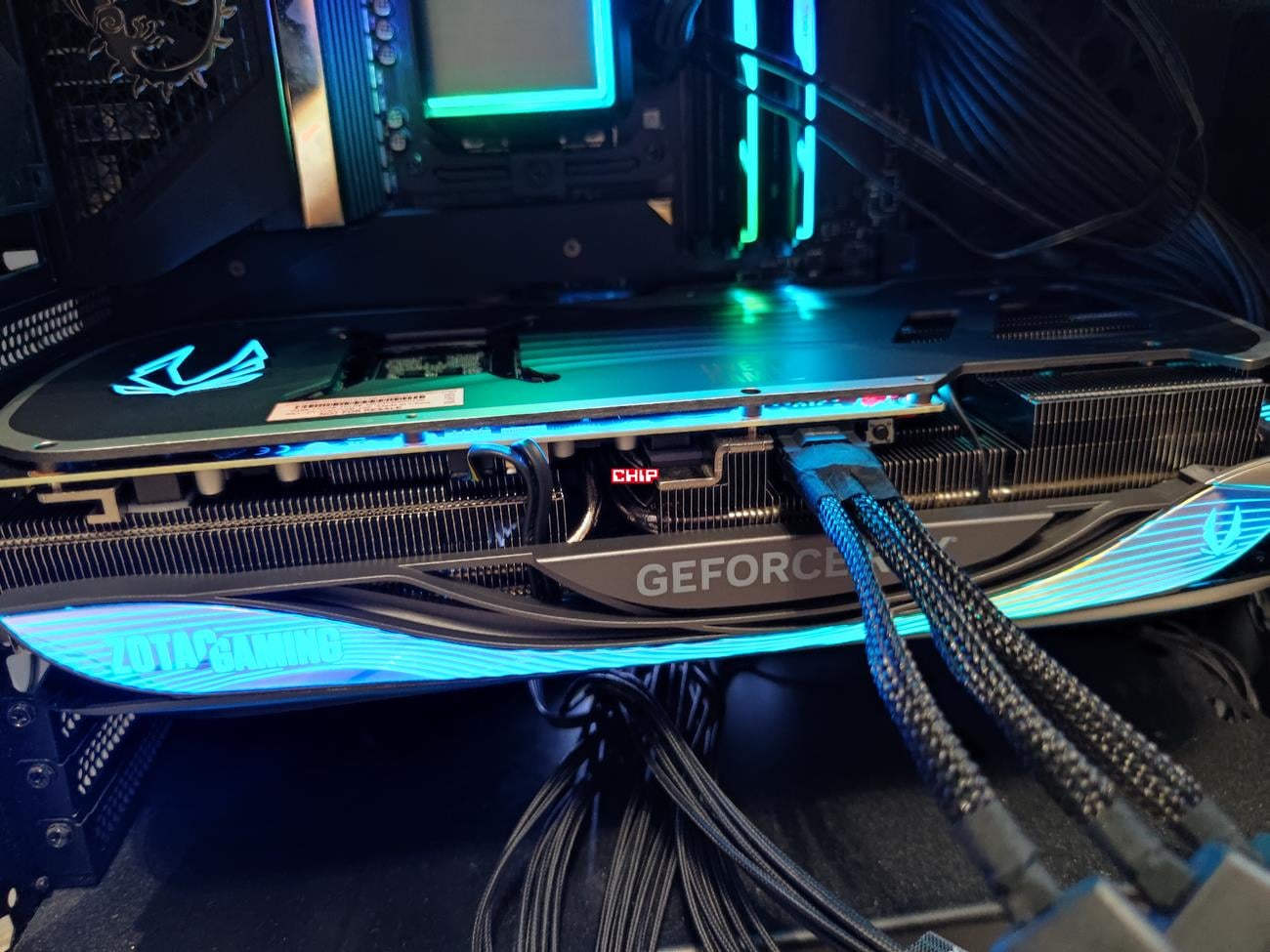 test ZOTAC GeForce RTX 4070 Ti AMP Extreme AIRO, recenzja ZOTAC GeForce RTX 4070 Ti AMP Extreme AIRO, opinia ZOTAC GeForce RTX 4070 Ti AMP Extreme AIRO
