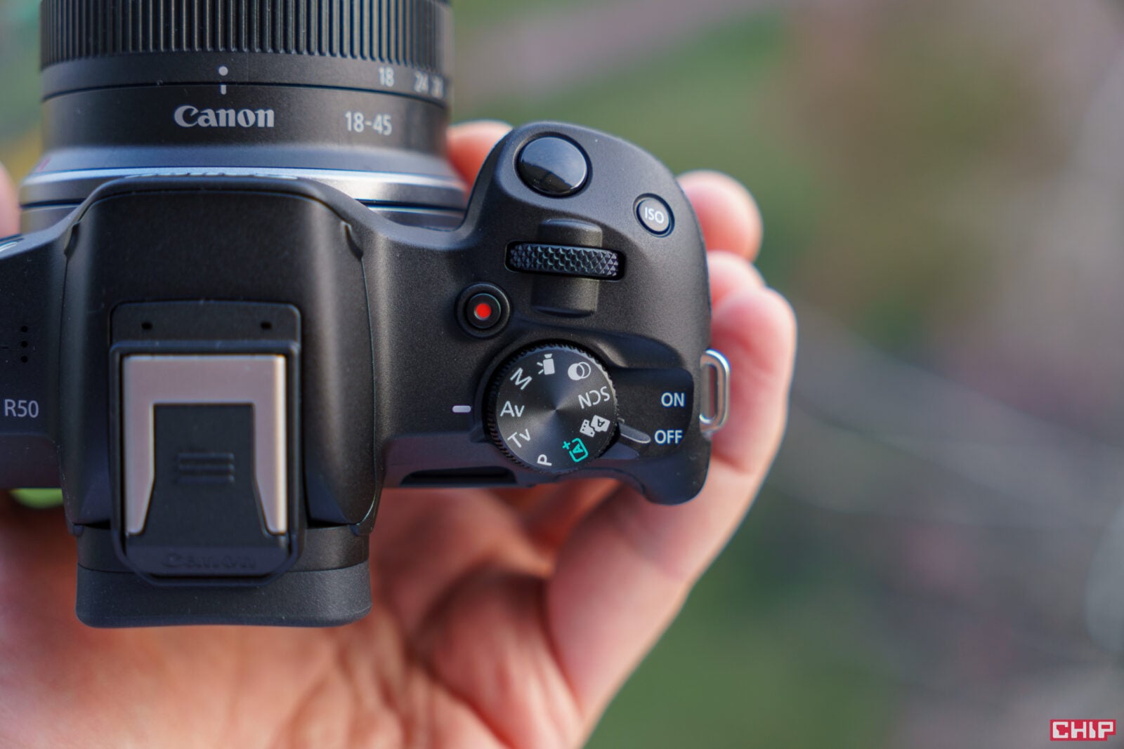 Canon EOS R50