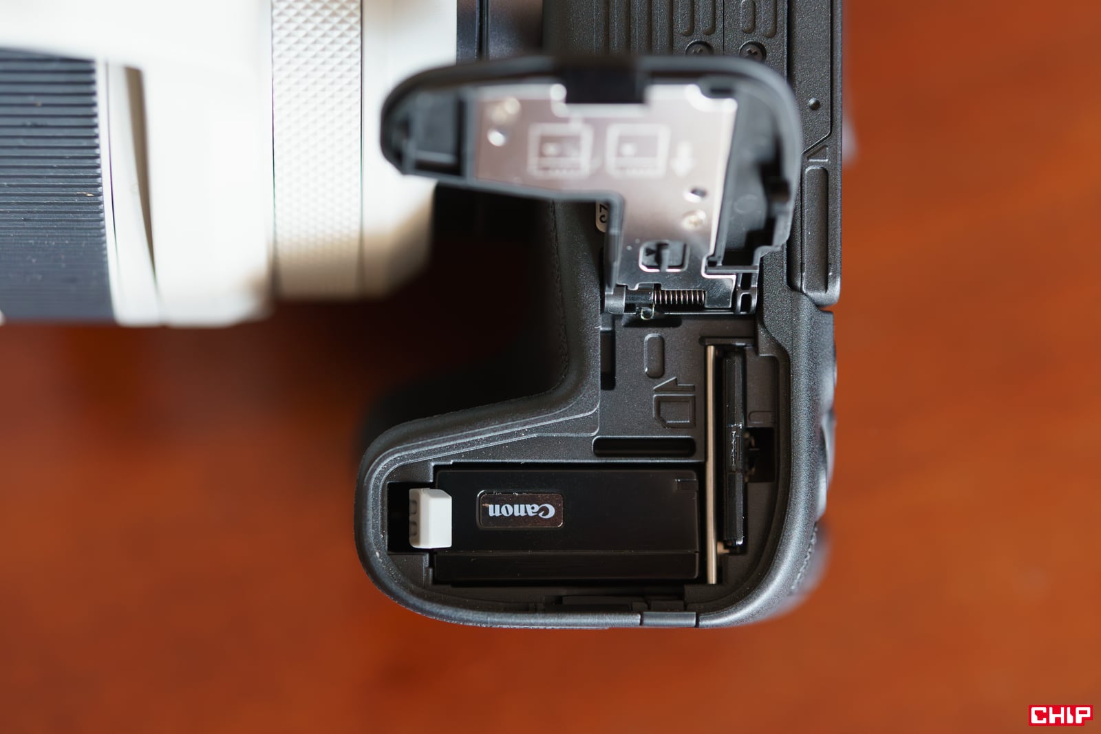 Canon EOS R8