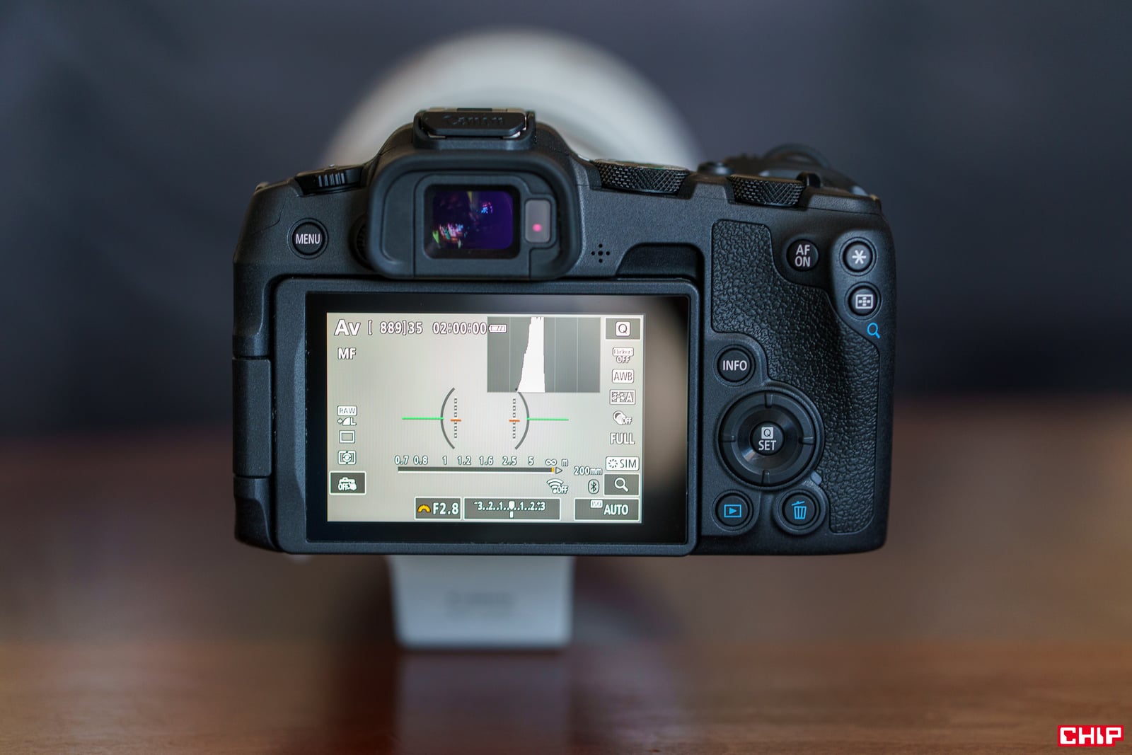Canon EOS R8
